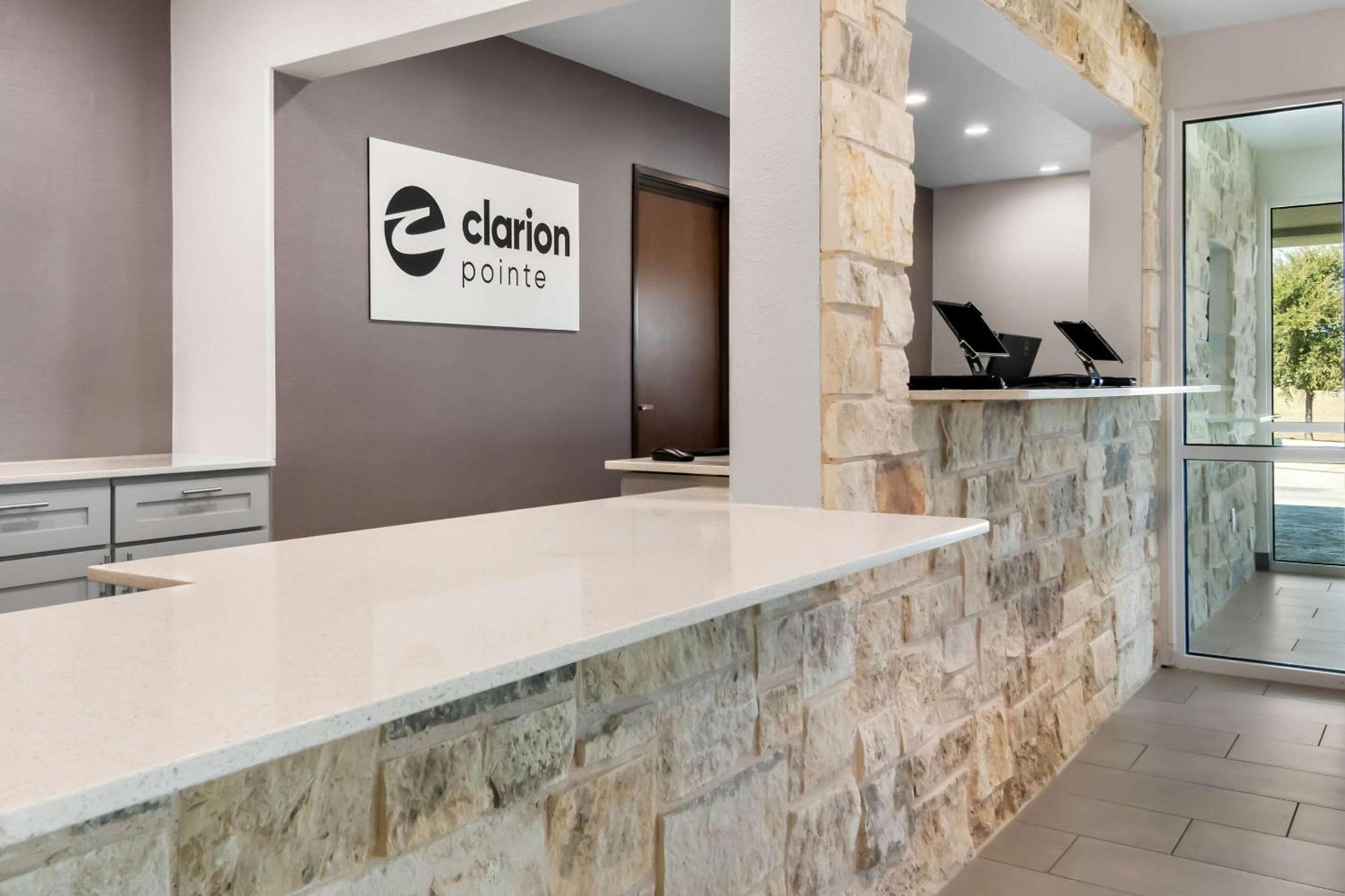 Clarion Pointe Hotel Fort Worth Buitenkant foto