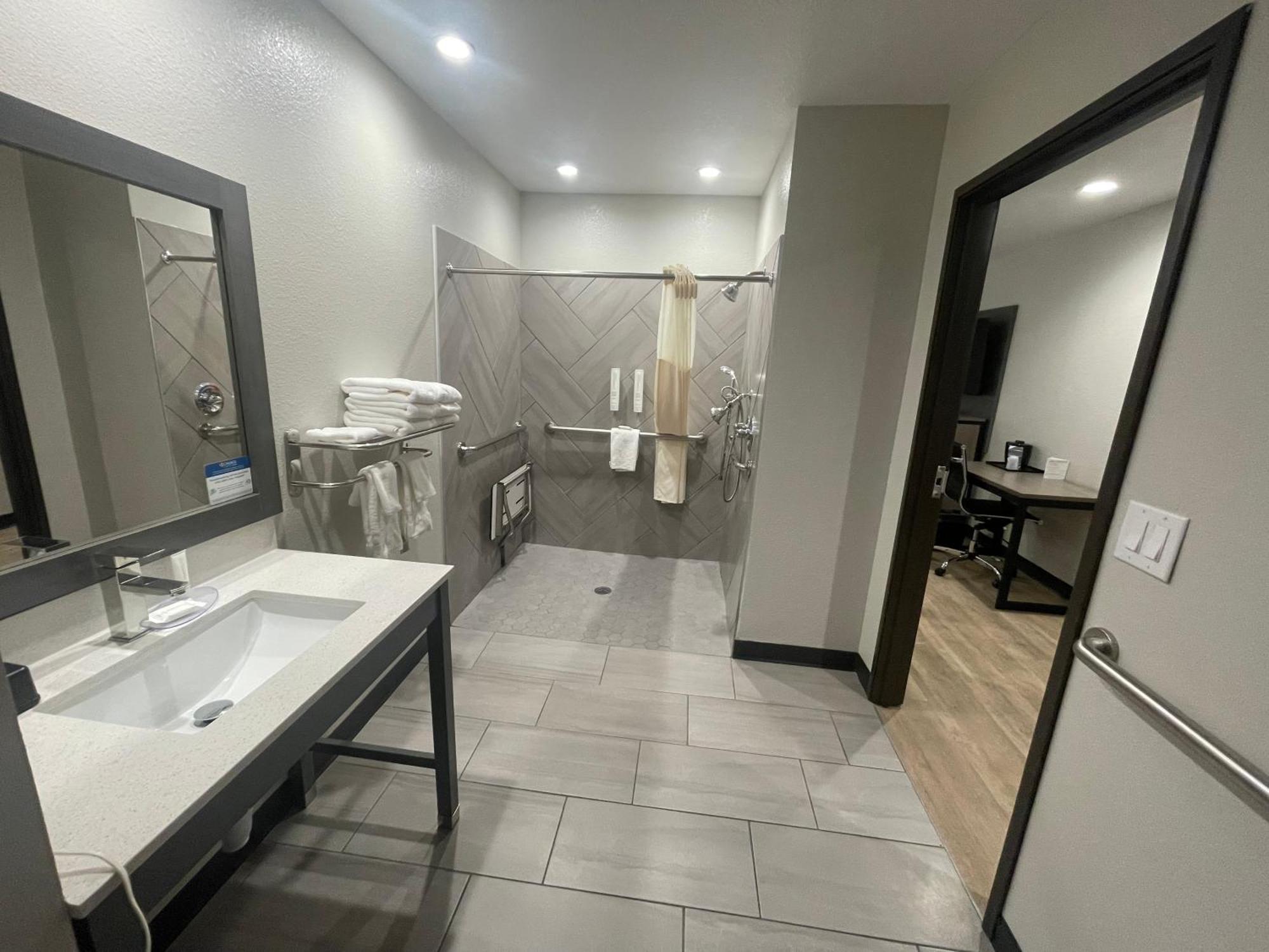 Clarion Pointe Hotel Fort Worth Buitenkant foto