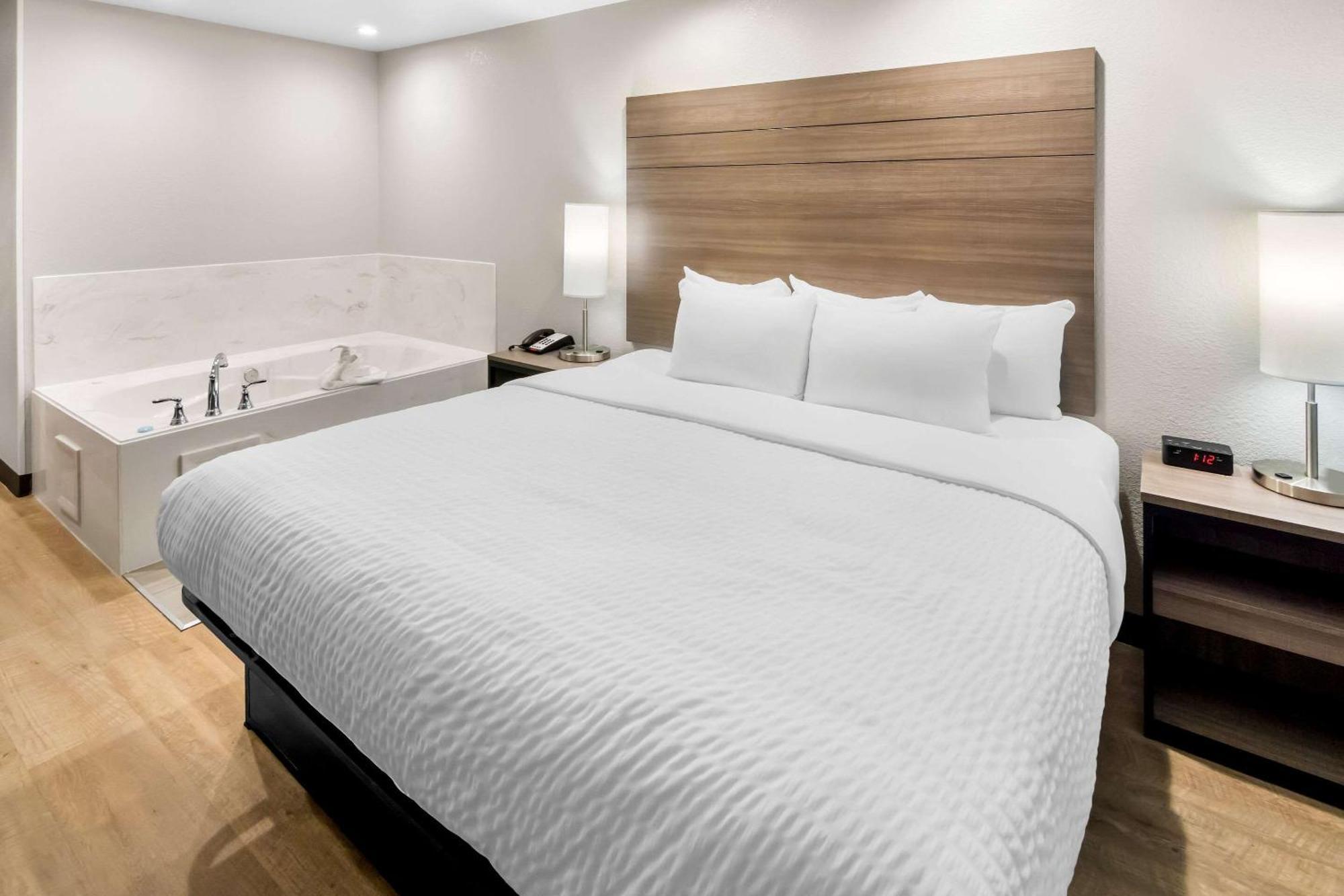 Clarion Pointe Hotel Fort Worth Buitenkant foto